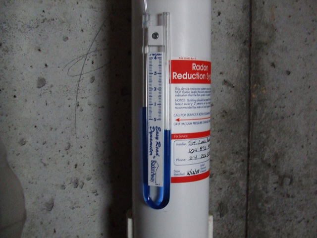 Radon Manometer